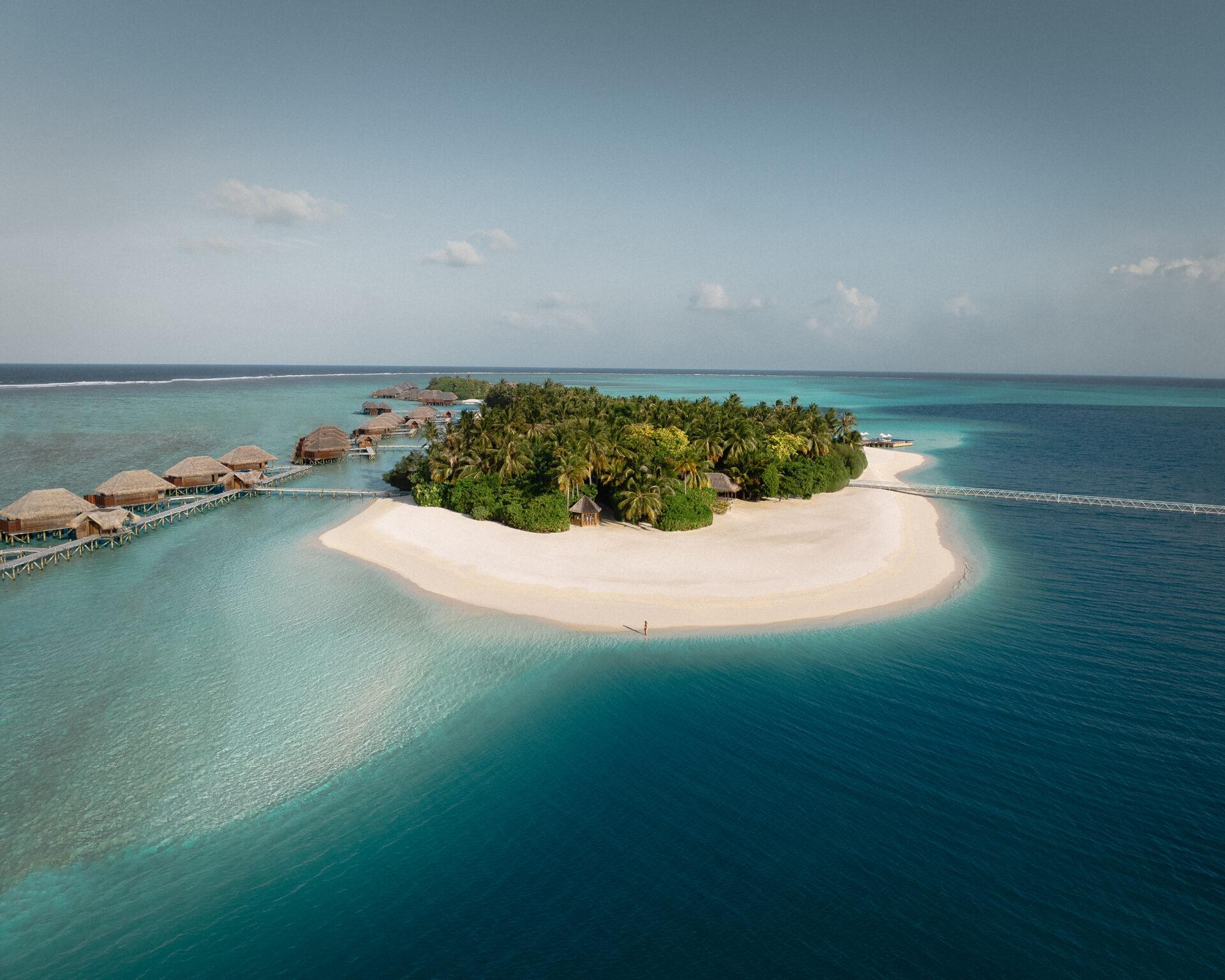 thedronebook_Conrad-Maldives_8