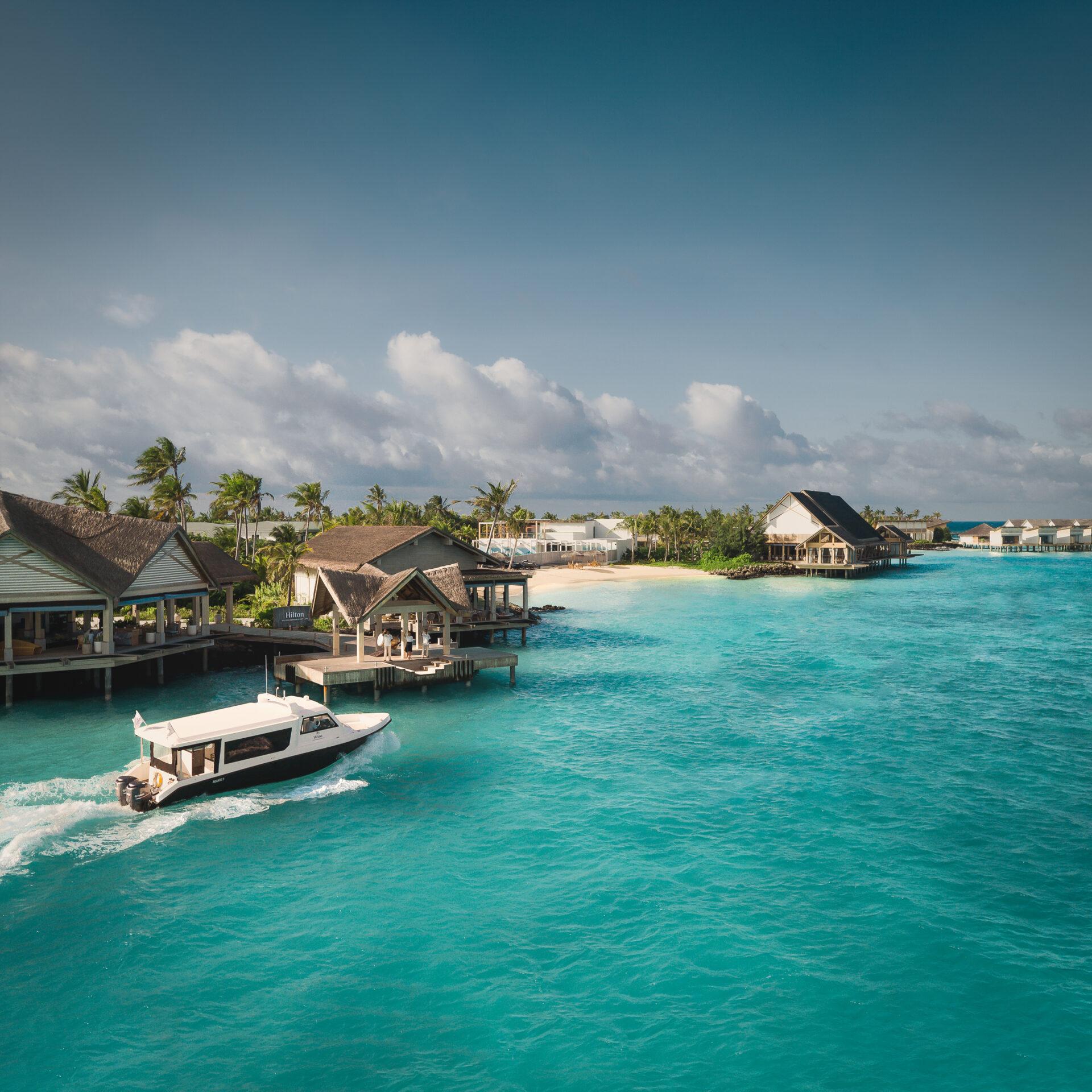 thedronebook_Hilton-Maldives_4