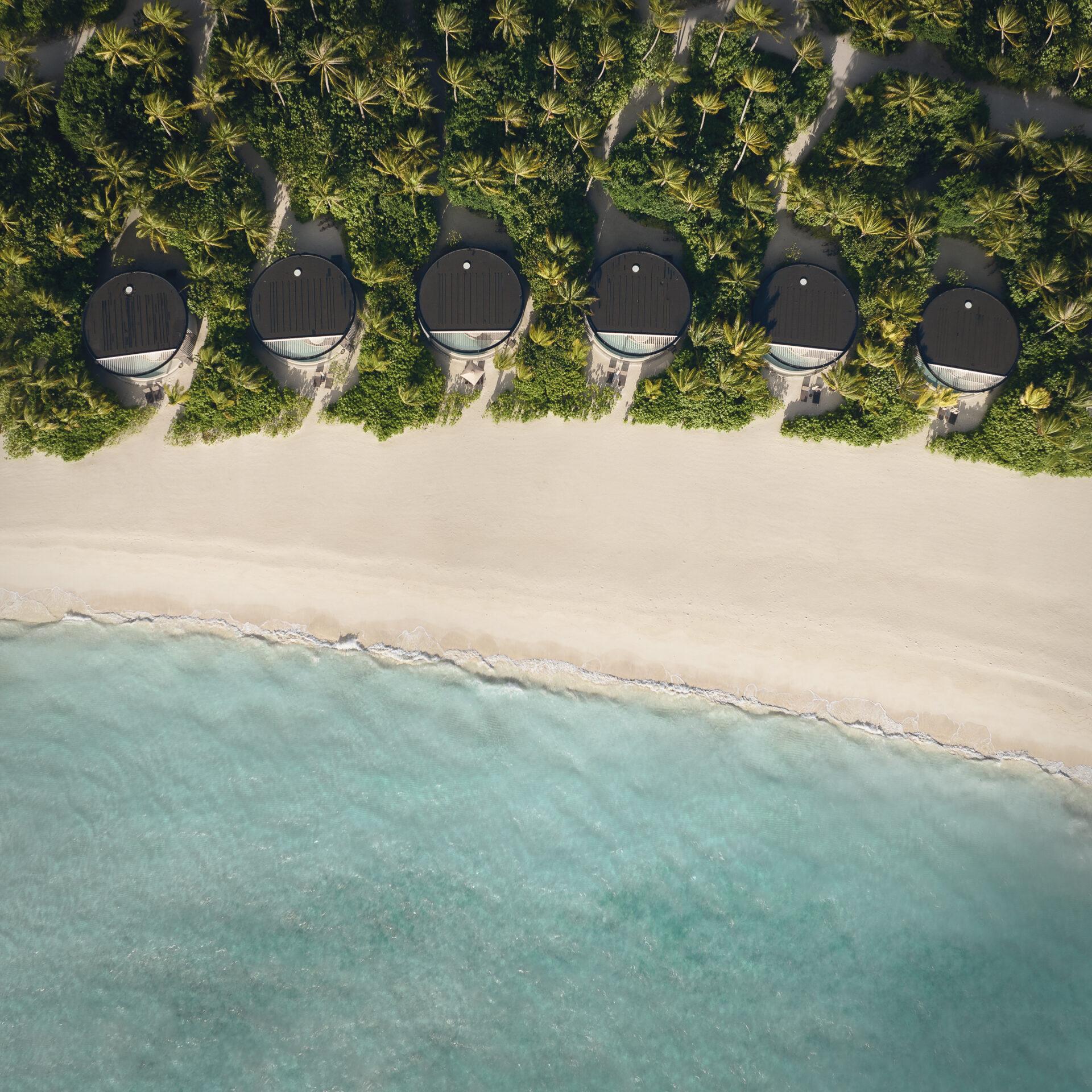 thedronebook_Ritz-Carlton-Maldives_2