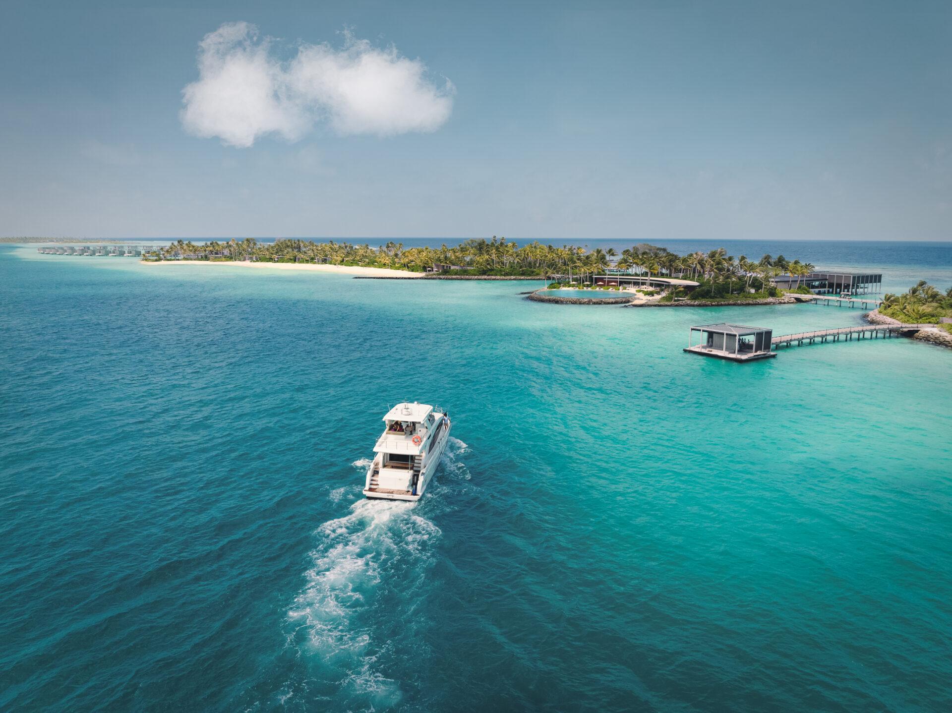 thedronebook_Ritz-Carlton-Maldives_7