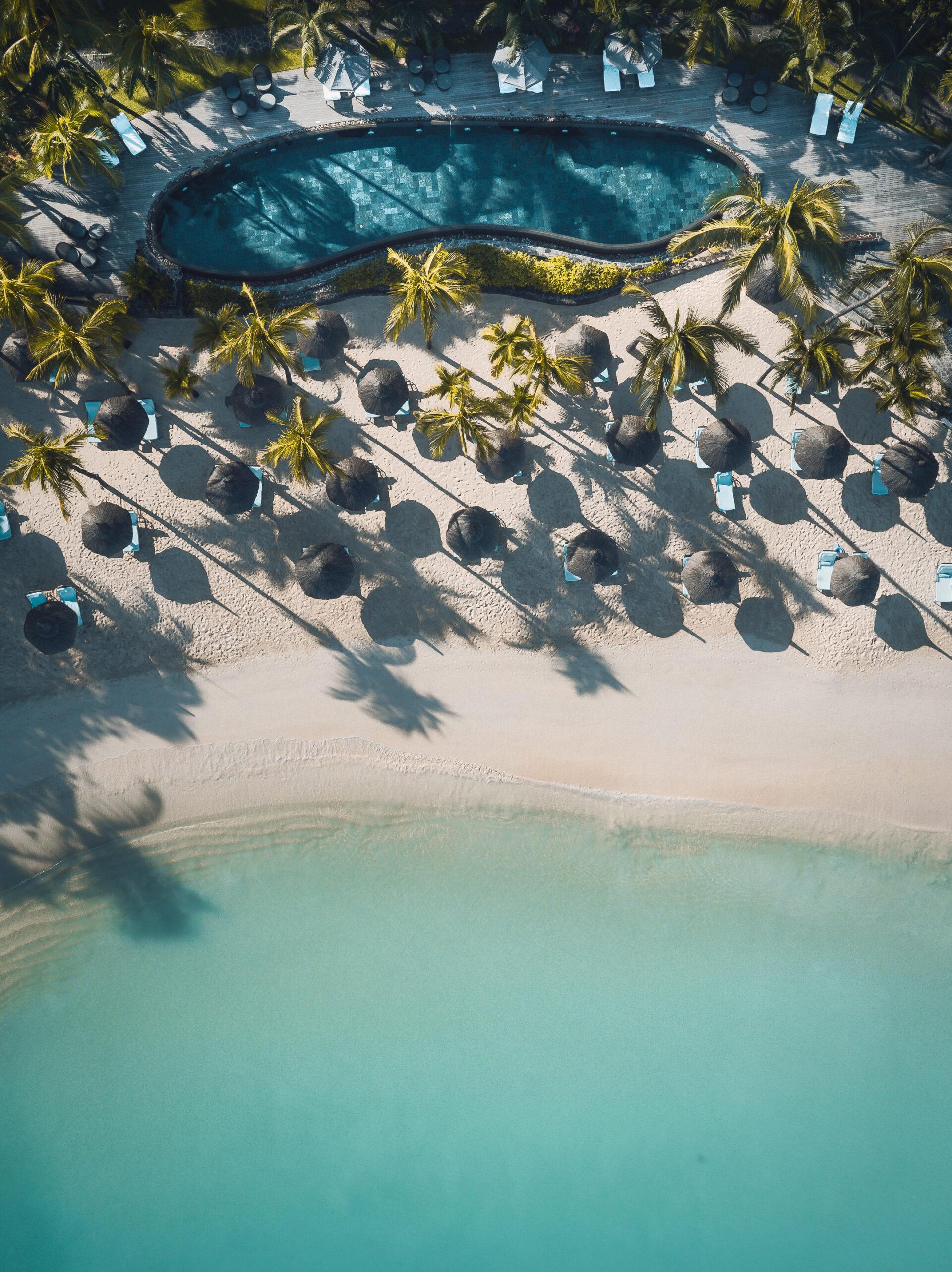 thedronebook_Royal-Palm-Beachcomber-Mauritius2