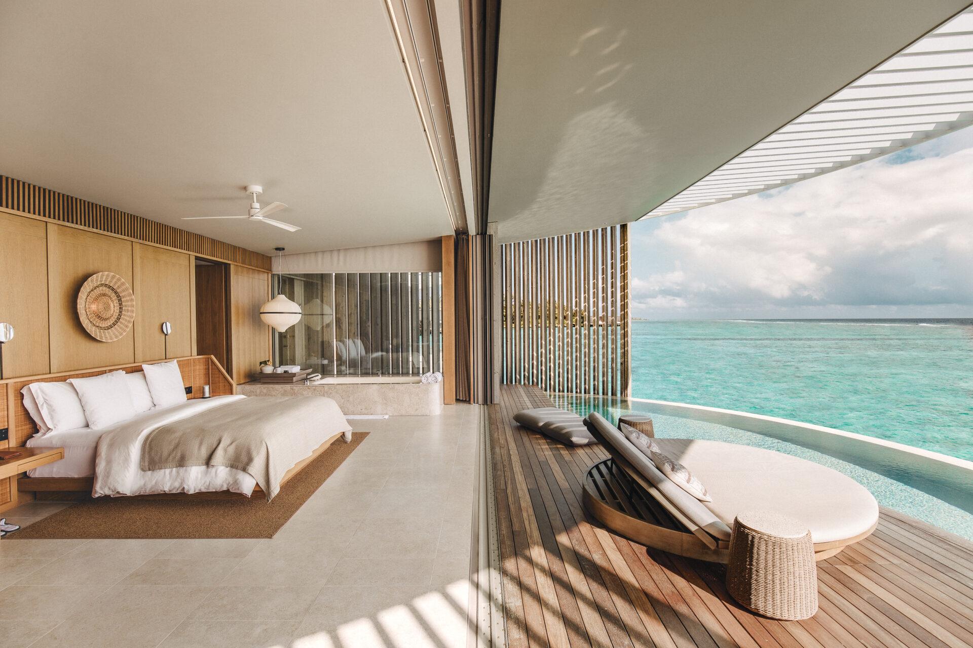 thedronebook_Ritz-Carlton2_Maldives1